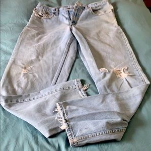Vintage Distressed Levi 550 relaxed Tapered fit
